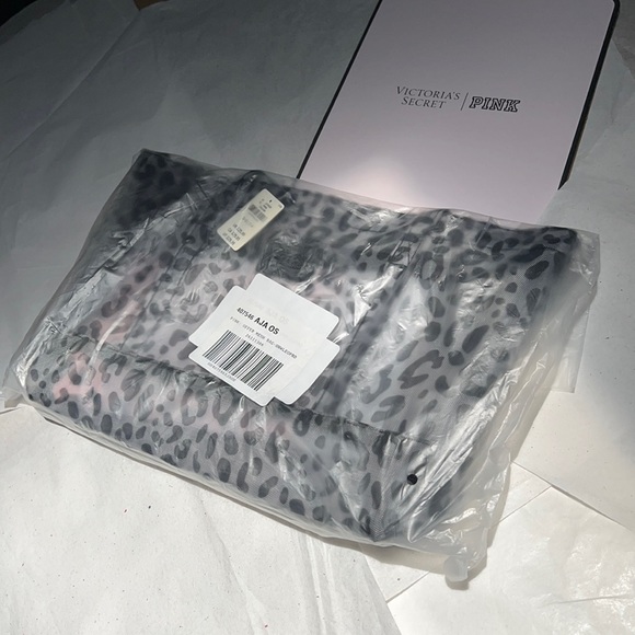 Victoria’s Secret 2pcs Beach Clear Mash Bag Set - Picture 11 of 12